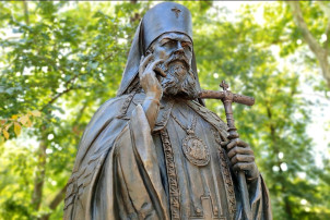 Памятник святителю Луке Крымскому в Симферополе Памятник святителю Луке Крымскому в Симферополе.